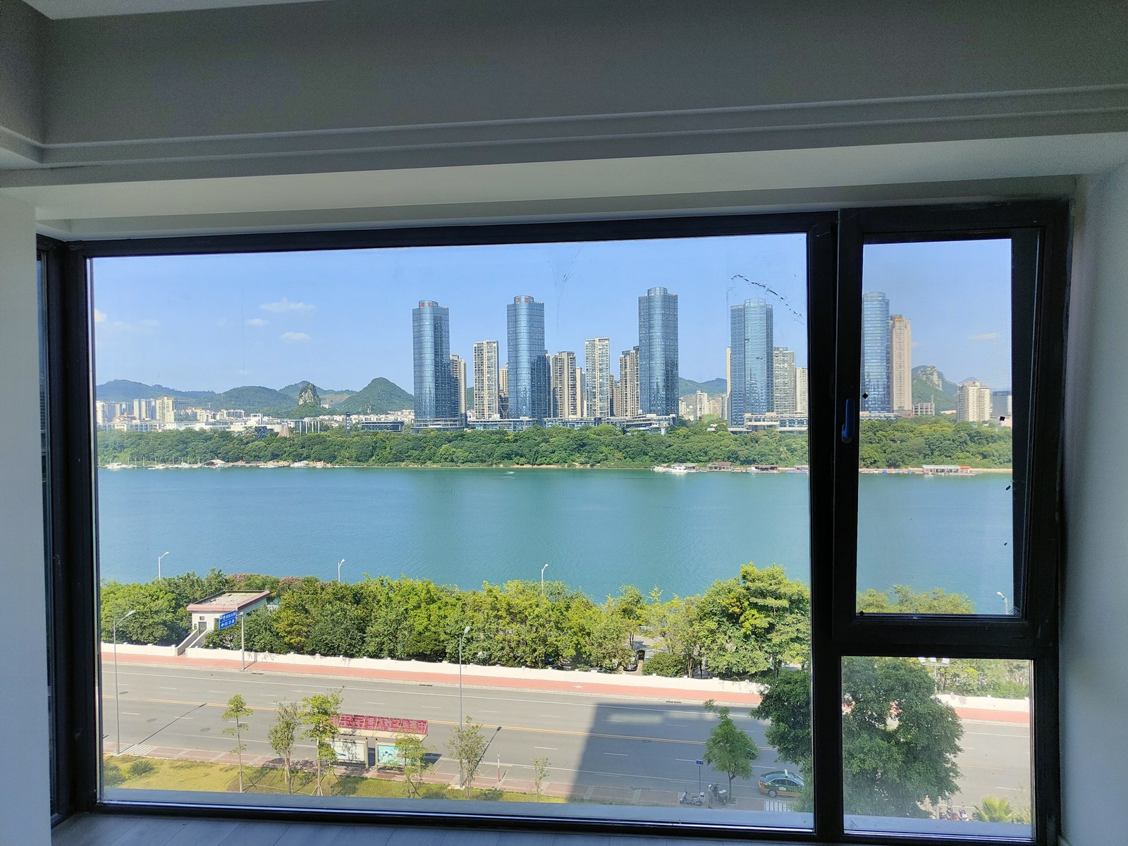 极景E3高性能UPVC窗落地案例